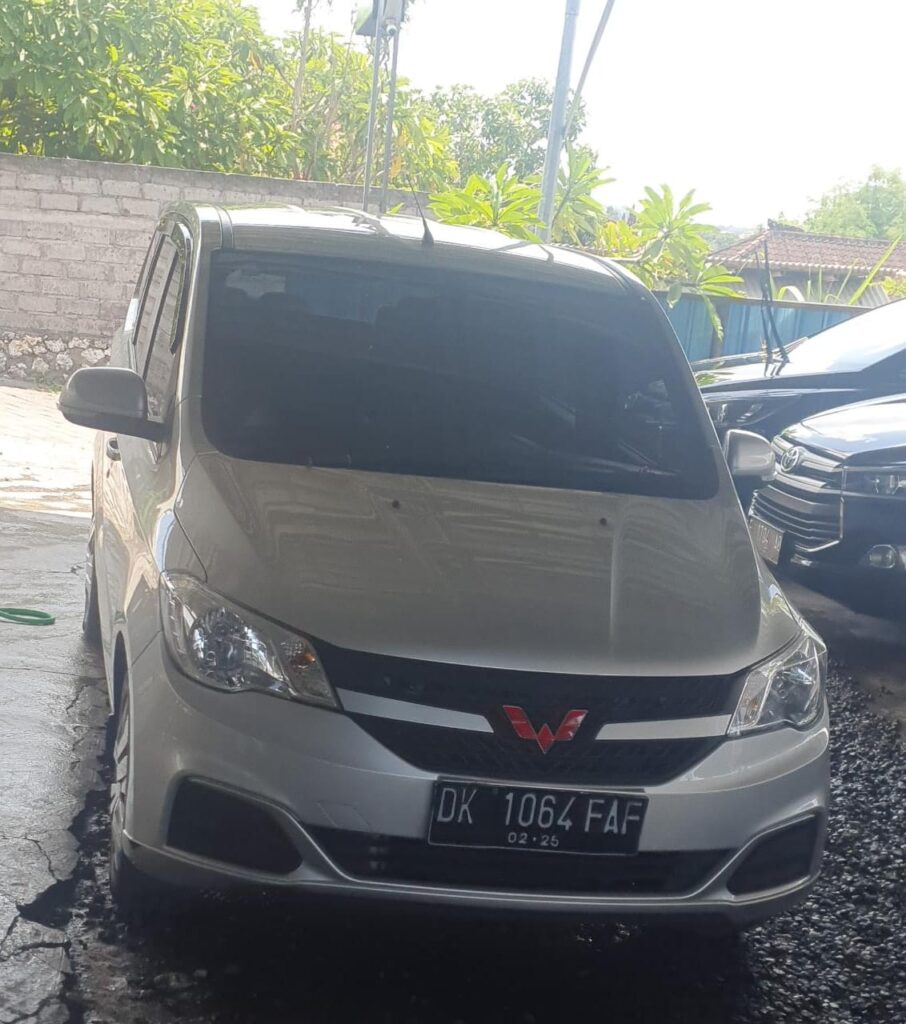 Wuling Confero